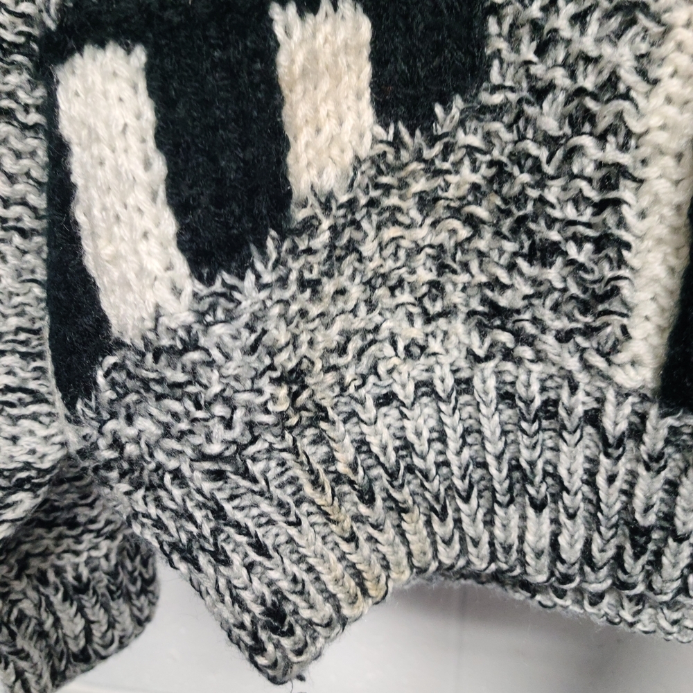 vintage 80s or 90s geometric knit sweater with cable and abstract patterns - Picture 2 of 7